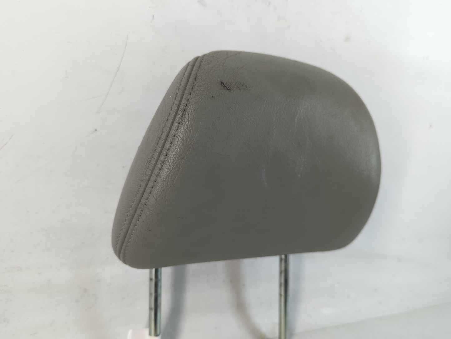 2005-2006 Honda Odyssey Headrest Head Rest Front Driver Passenger Seat Fits Fits 2005 2006 OEM Used Auto Parts - Oemusedautoparts1.com