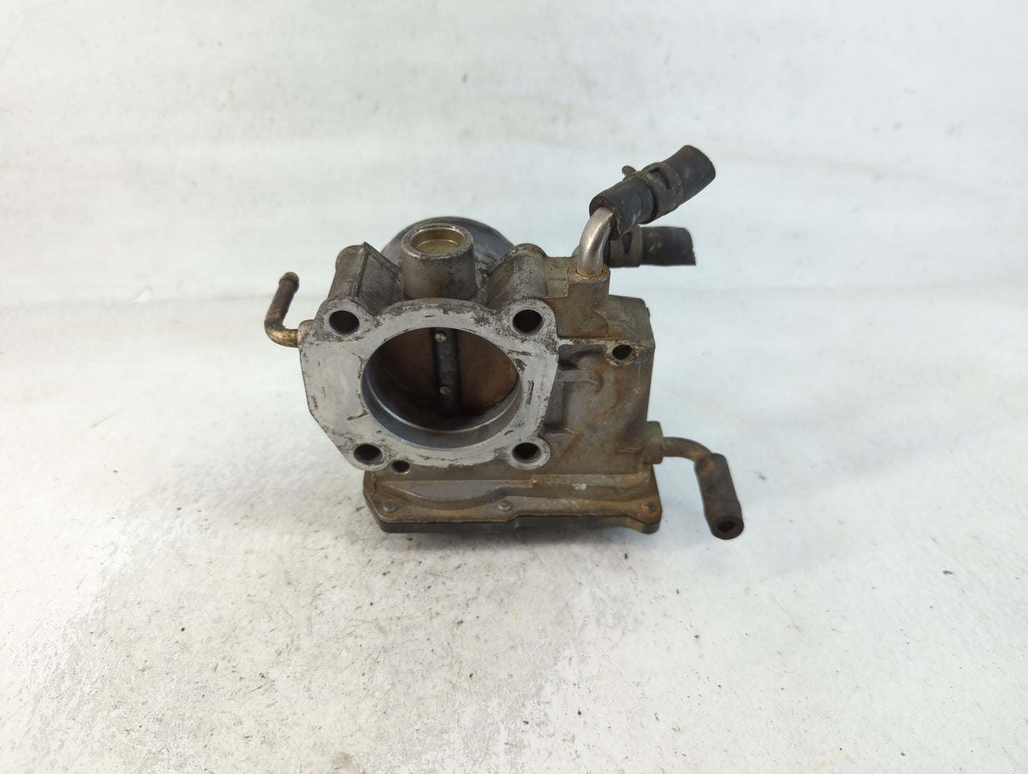 2004-2006 Toyota Solara Throttle Body P/N:22030-0H020 Fits Fits 2004 2005 2006 2007 OEM Used Auto Parts - Oemusedautoparts1.com