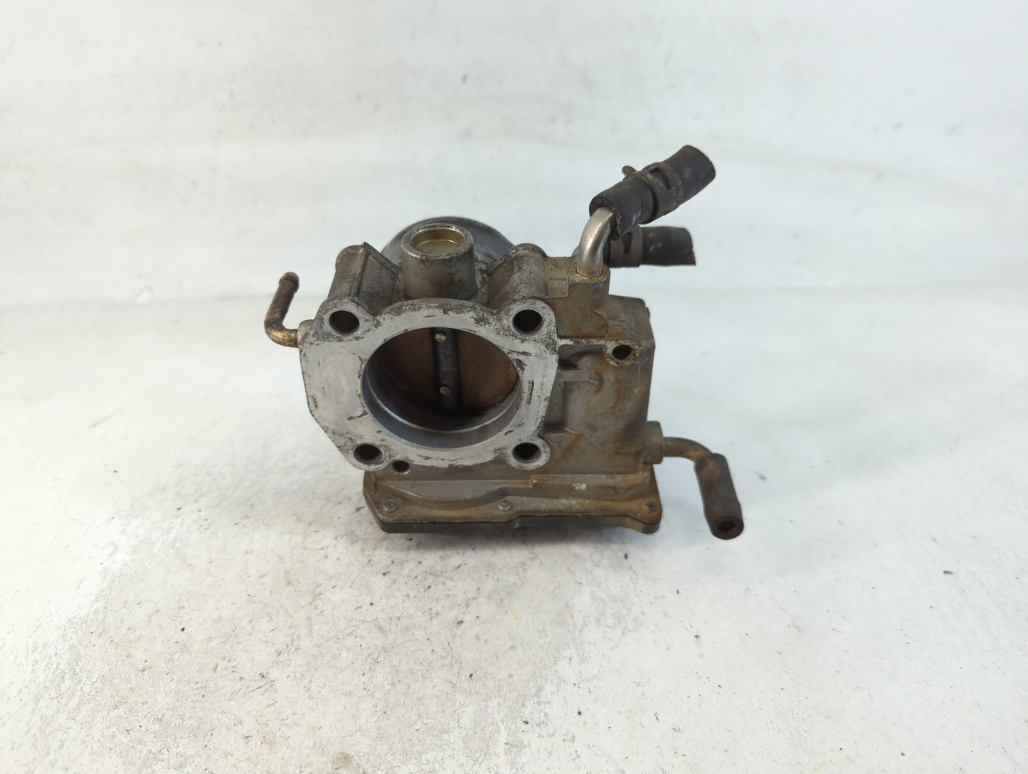 2004-2006 Toyota Solara Throttle Body P/N:22030-0H020 Fits Fits 2004 2005 2006 2007 OEM Used Auto Parts - Oemusedautoparts1.com