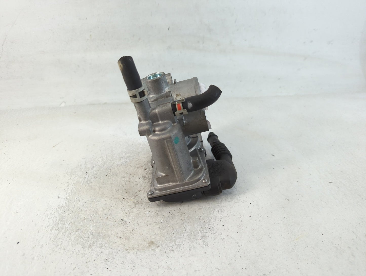 2020-2022 Toyota Corolla Throttle Body P/N:22030-37060 Fits Fits 2010 2011 2012 2013 2014 2015 2016 2017 2018 2019 2020 2021 2022 OEM Used Auto Parts - Oemusedautoparts1.com