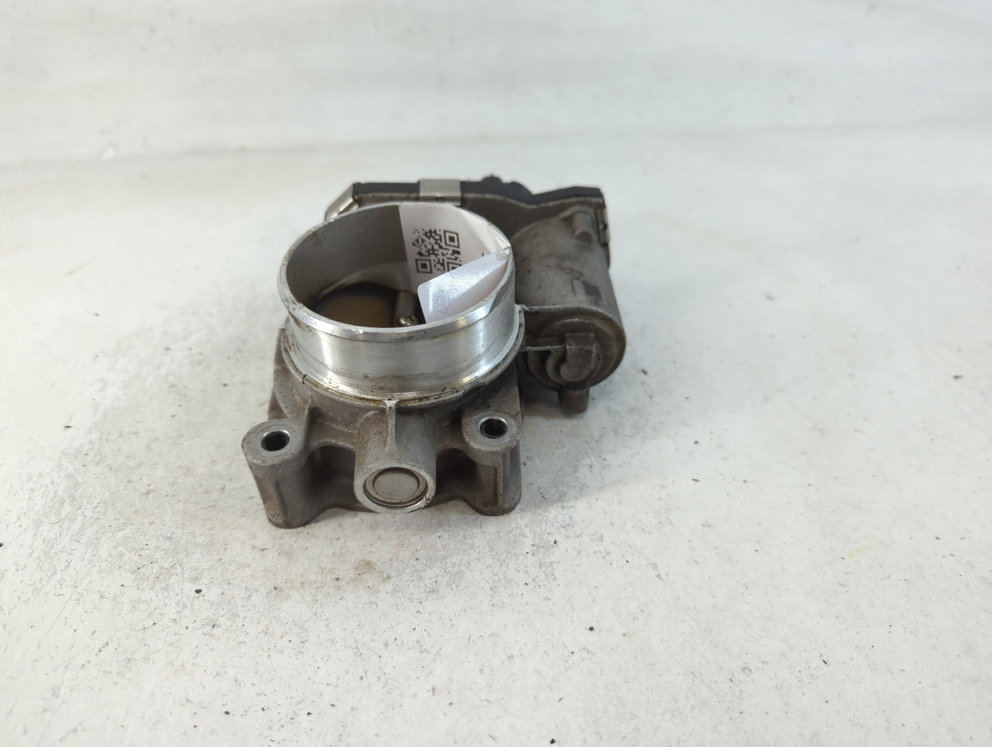 2016-2017 Chevrolet Equinox Throttle Body P/N:12669146AA Fits Fits 2016 2017 OEM Used Auto Parts - Oemusedautoparts1.com