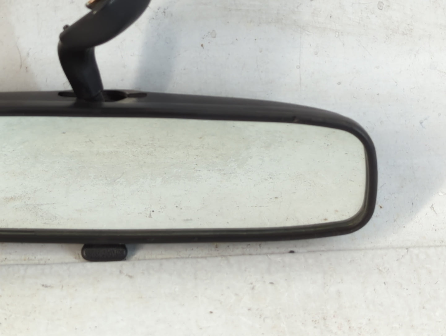 2000-2003 Kia Spectra Interior Rear View Mirror Replacement OEM P/N:IE1346R-015006 Fits OEM Used Auto Parts - Oemusedautoparts1.com