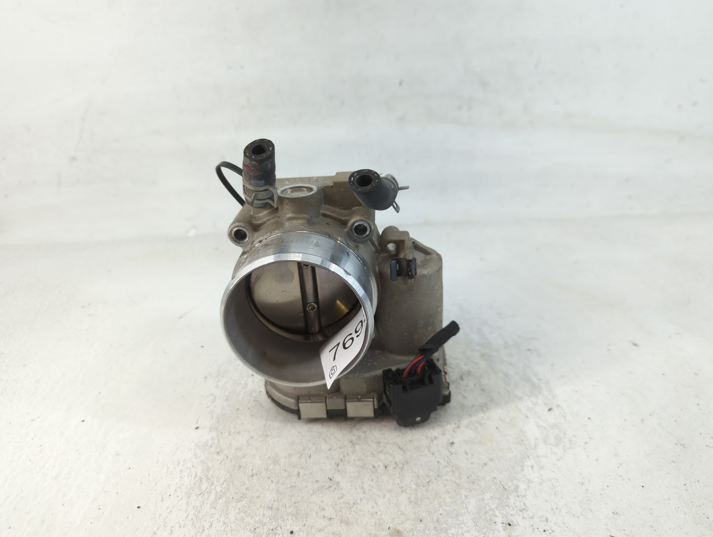 2015-2019 Hyundai Sonata Throttle Body P/N:35100-2G600 Fits Fits 2015 2016 2017 2018 2019 2020 2021 OEM Used Auto Parts - Oemusedautoparts1.com