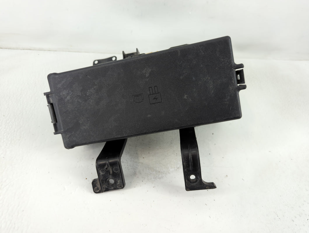 2010-2012 Ford Fusion Fusebox Fuse Box Panel Relay Module P/N:PP-T10 54-7146-30 Fits Fits 2010 2011 2012 OEM Used Auto Parts