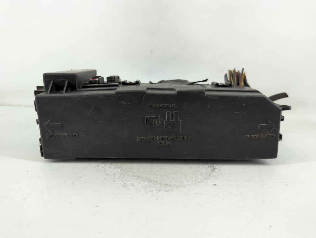 2008-2011 Ford Focus Fusebox Fuse Box Panel Relay Module P/N:8S4T-14A003AC Fits Fits 2008 2009 2010 2011 OEM Used Auto Parts