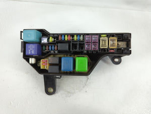 2001-2005 Lexus Is300 Fusebox Fuse Box Panel Relay Module P/N:82662-53021 8266253032 Fits Fits 2001 2002 2003 2004 2005 OEM Used Auto Parts