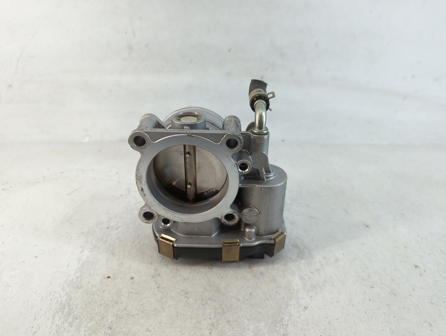 2016-2020 Infiniti Q50 Throttle Body P/N:1125 RME60-52 Fits Fits 2016 2017 2018 2019 2020 OEM Used Auto Parts - Oemusedautoparts1.com