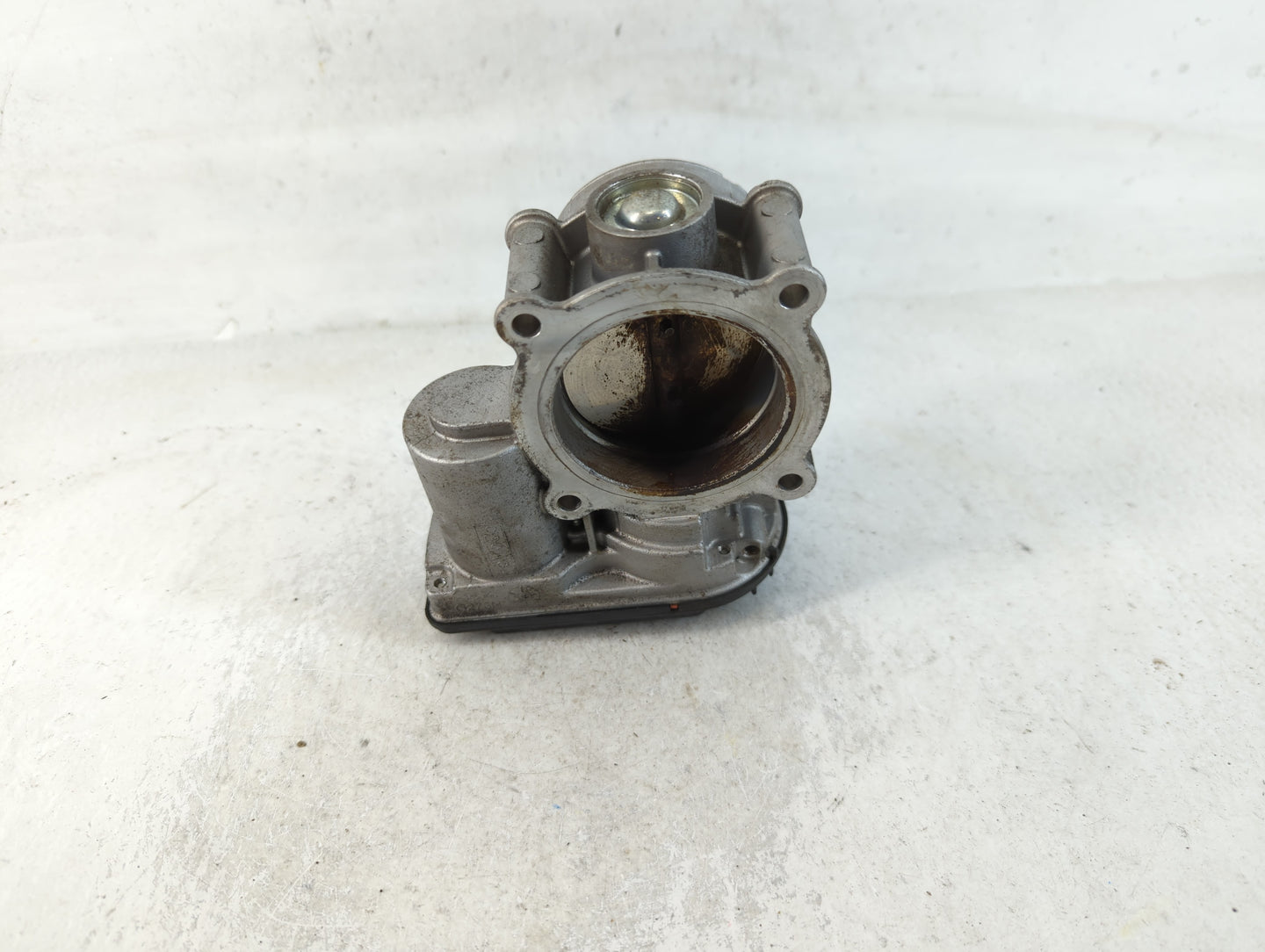 2013-2020 Ford Fusion Throttle Body P/N:DS7E-9F991-AK Fits Fits 2013 2014 2015 2016 2017 2018 2019 2020 2021 2022 OEM Used Auto Parts - Oemusedautoparts1.com