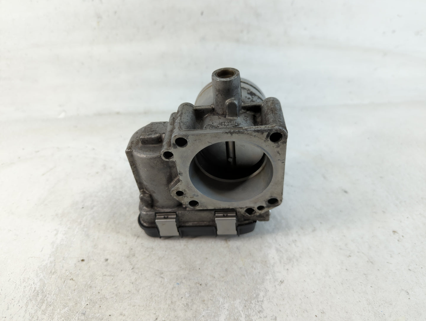2013-2018 Volkswagen Jetta Throttle Body P/N:133062B Fits Fits 2013 2014 2015 2016 2017 2018 OEM Used Auto Parts - Oemusedautoparts1.com