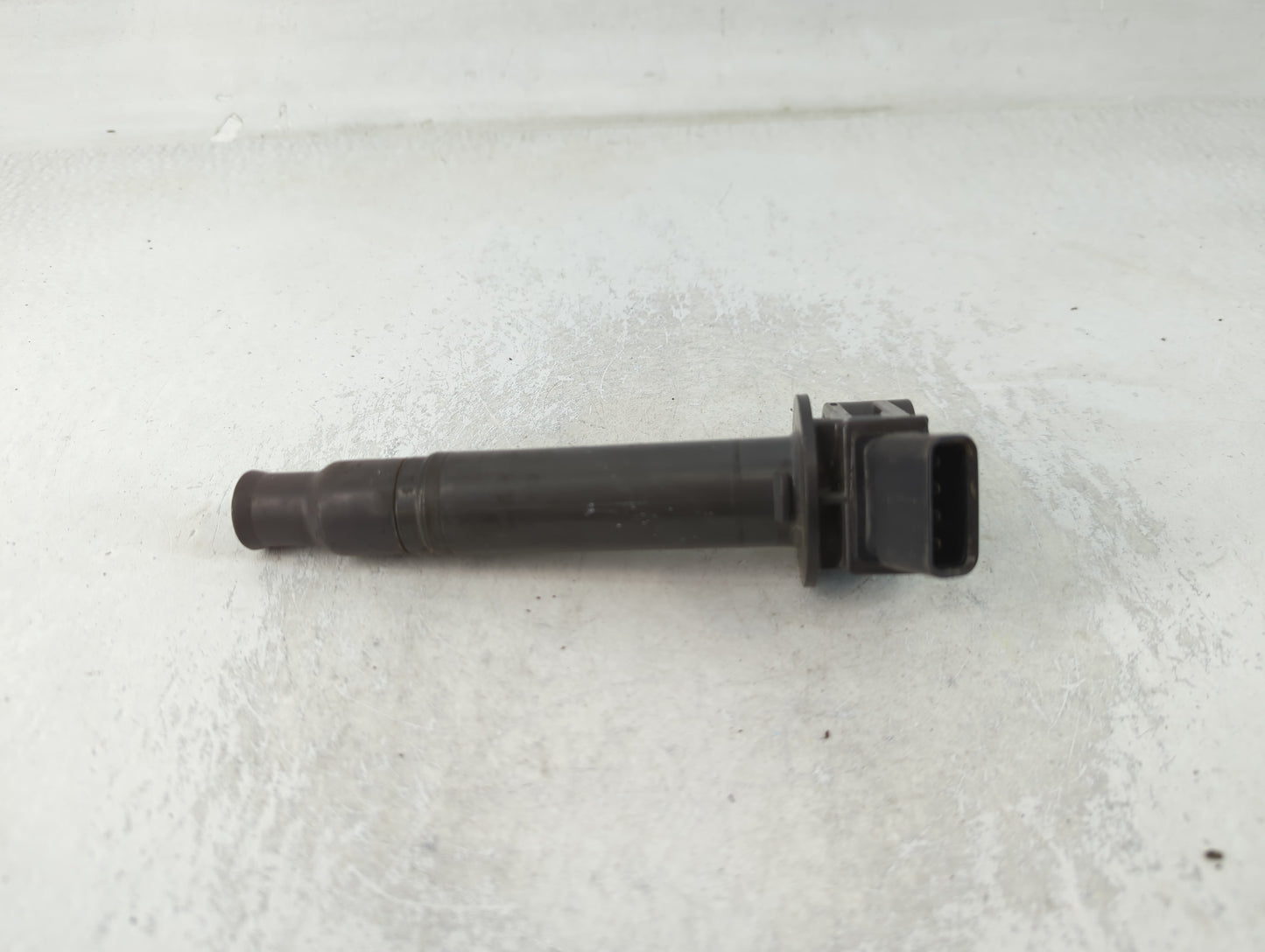 2001-2003 Toyota Highlander Ignition Coil Igniter Pack - Oemusedautoparts1.com