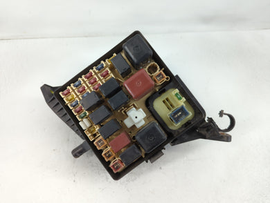 2001-2003 Toyota Prius Fusebox Fuse Box Panel Relay Module P/N:PP-T20 Fits Fits 2001 2002 2003 OEM Used Auto Parts