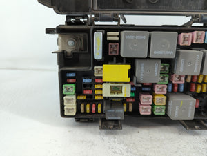 2009-2014 Volkswagen Routan Fusebox Fuse Box Panel Relay Module P/N:R62337-001 Fits Fits 2009 2010 2011 2012 2013 2014 OEM Used Auto Parts