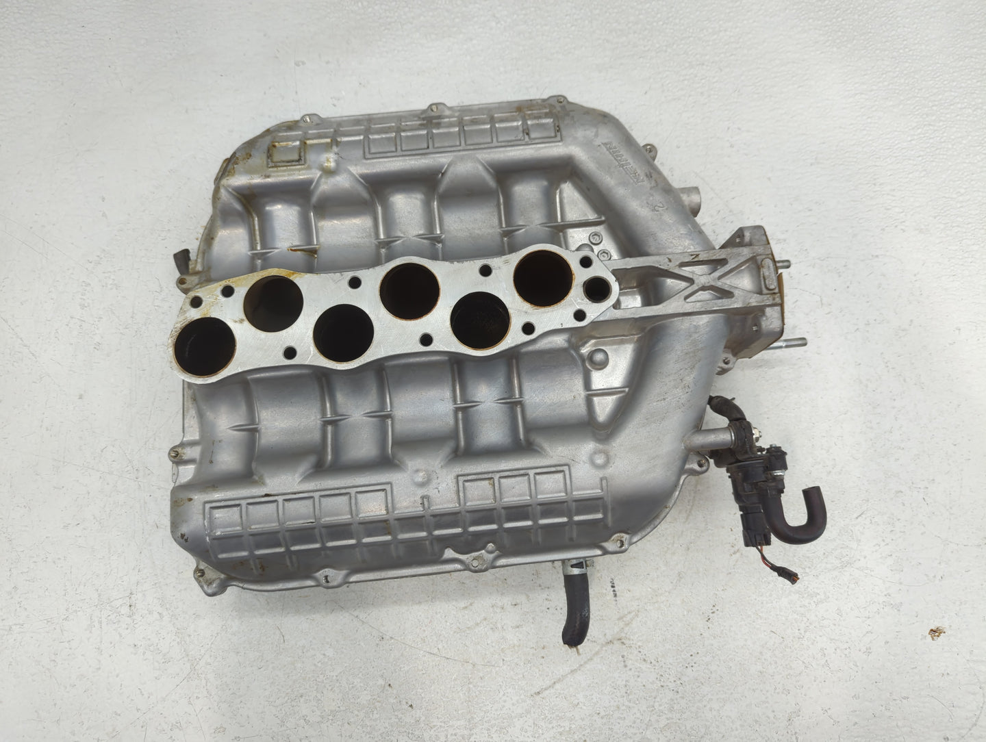 2008 Honda Odyssey Passenger Right Cylinder Head Valve Cover P/N:RGWA098-034205 Fits OEM Used Auto Parts - Oemusedautoparts1.com