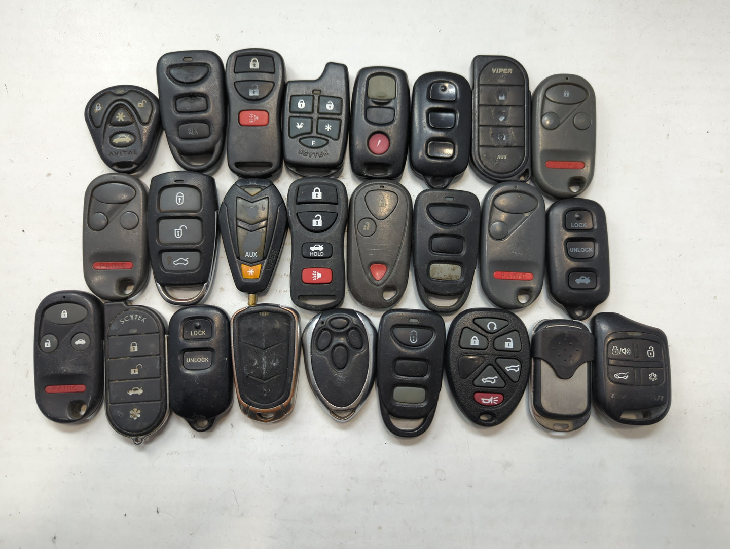 Lot of 25 Aftermarket Keyless Entry Remote Fob MIXED FCC IDS MIXED PART - Oemusedautoparts1.com