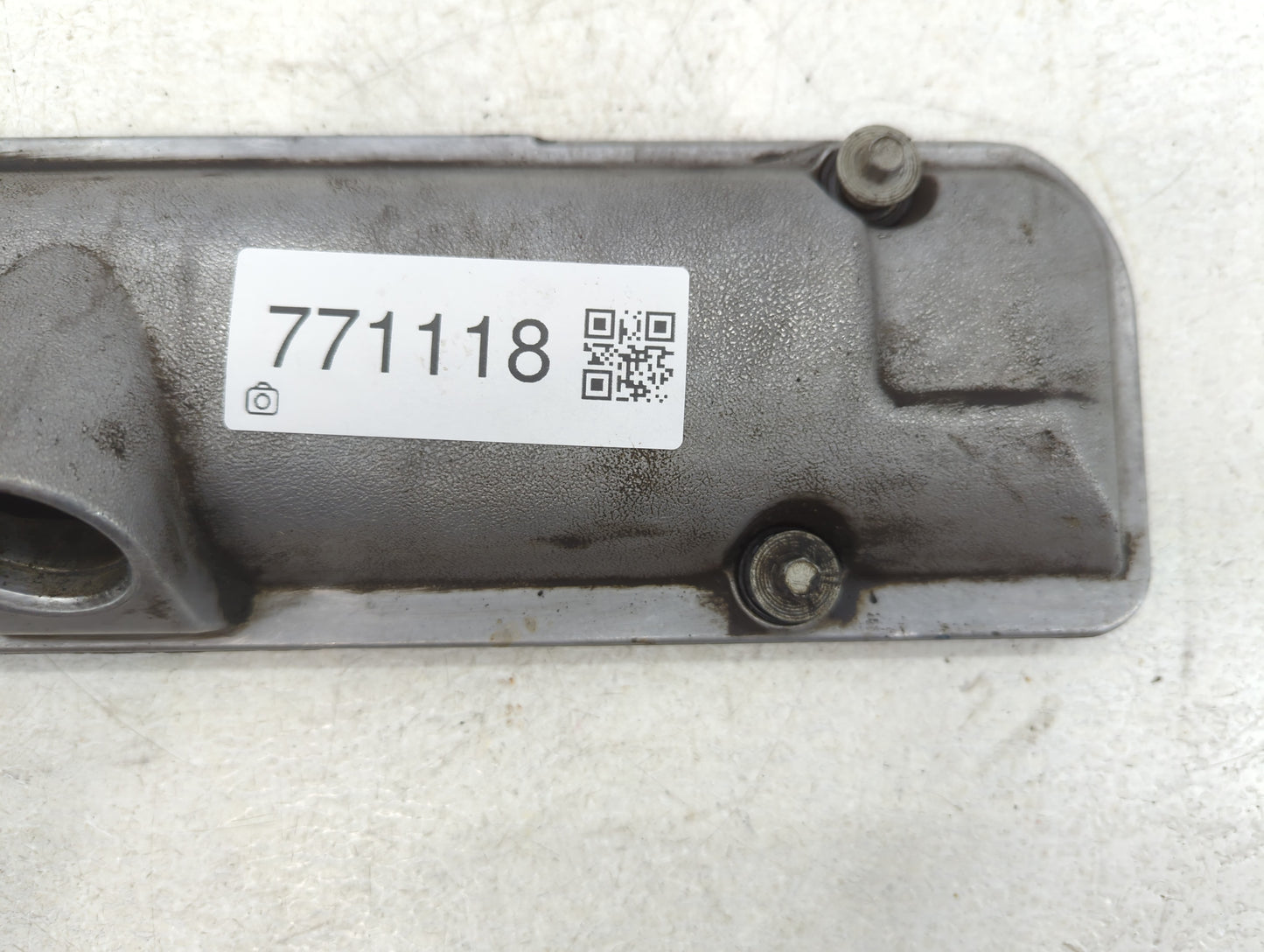 2011 Chevrolet Impala Passenger Right Cylinder Head Valve Cover P/N:CM 12606107 12606107 Fits OEM Used Auto Parts - Oemusedautoparts1.com