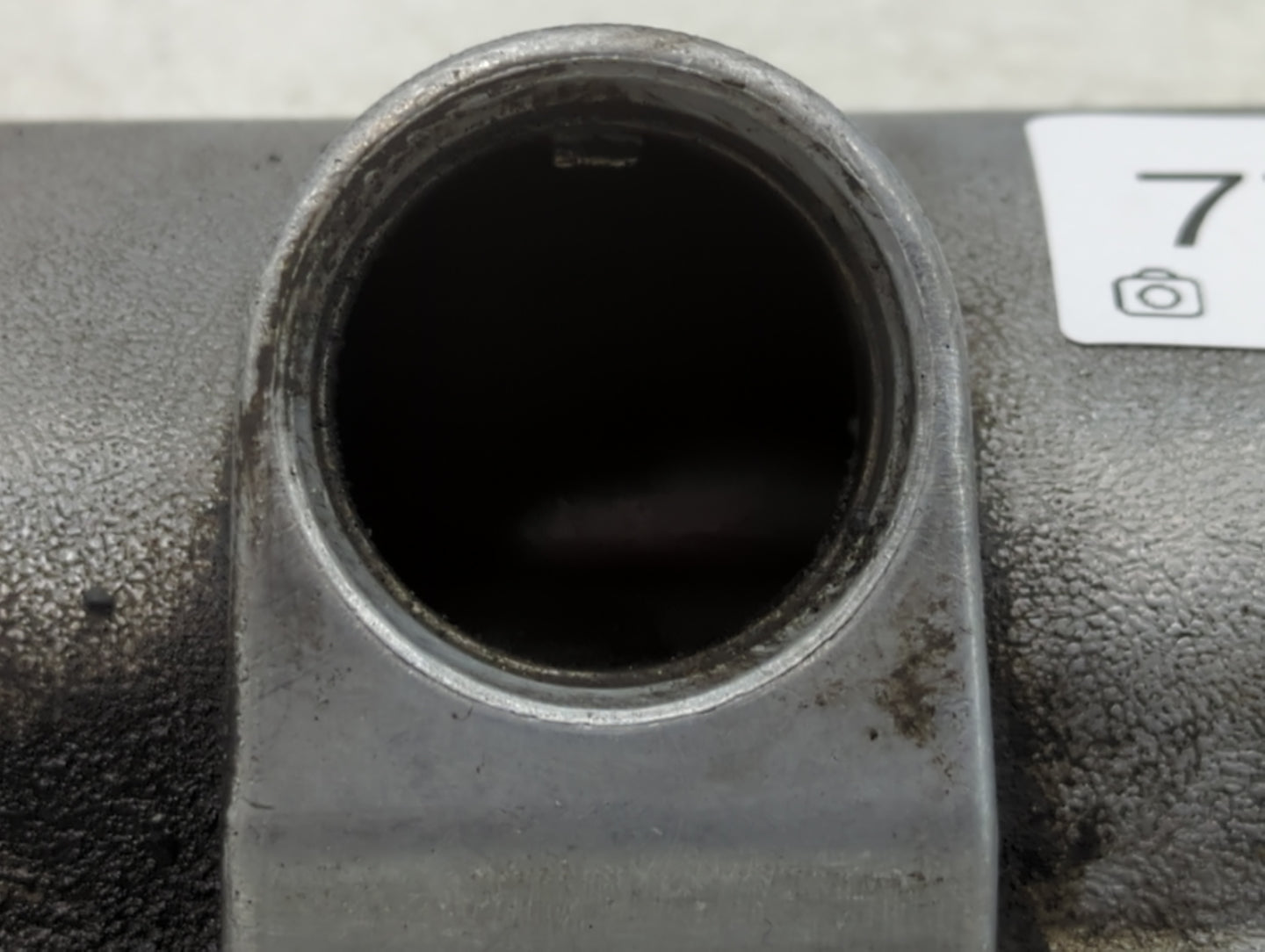 2011 Chevrolet Impala Passenger Right Cylinder Head Valve Cover P/N:CM 12606107 12606107 Fits OEM Used Auto Parts - Oemusedautoparts1.com