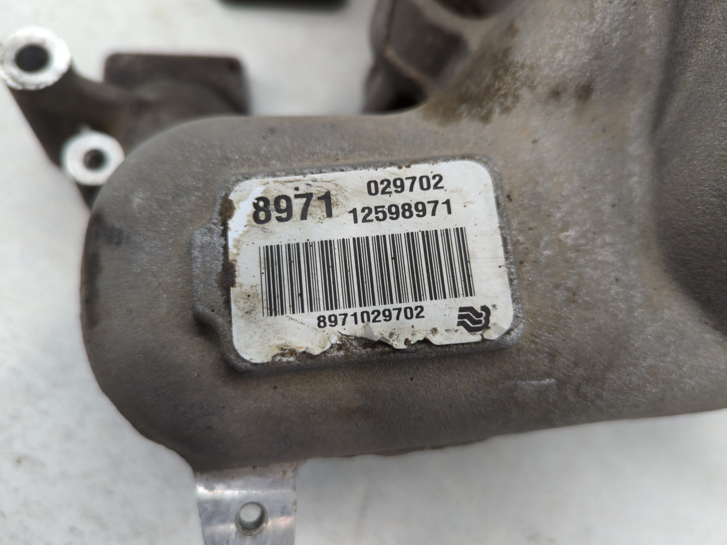 2008-2010 Saturn Vue Air Intake Manifold P/N:029702 8971, 12598971 Fits Fits 2008 2009 2010 OEM Used Auto Parts - Oemusedautoparts1.com