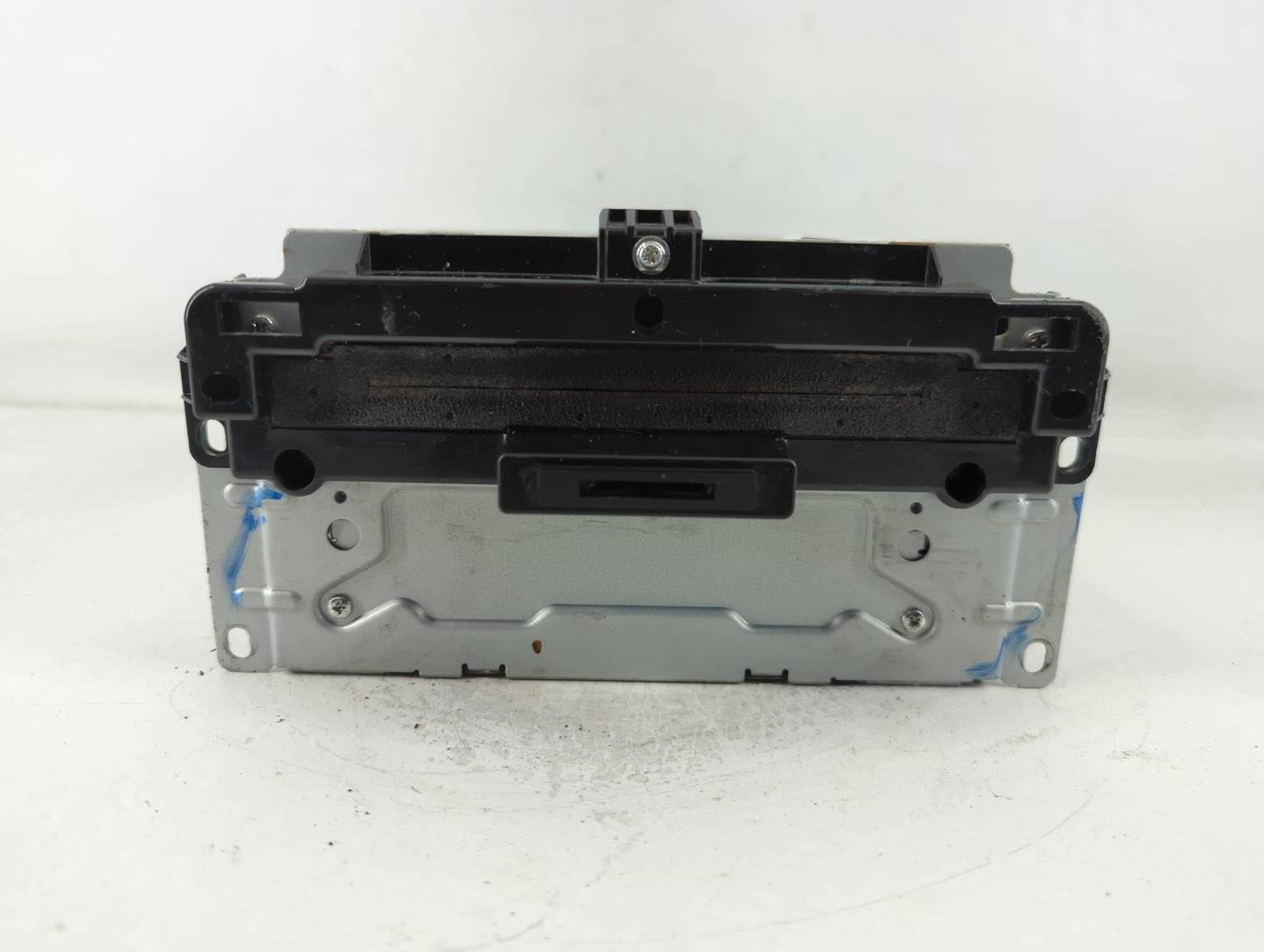 2018-2020 Dodge Journey Radio AM FM Cd Player Receiver Replacement P/N:P68342287AC Fits Fits 2018 2019 2020 OEM Used Auto Parts - Oemusedautoparts1.com