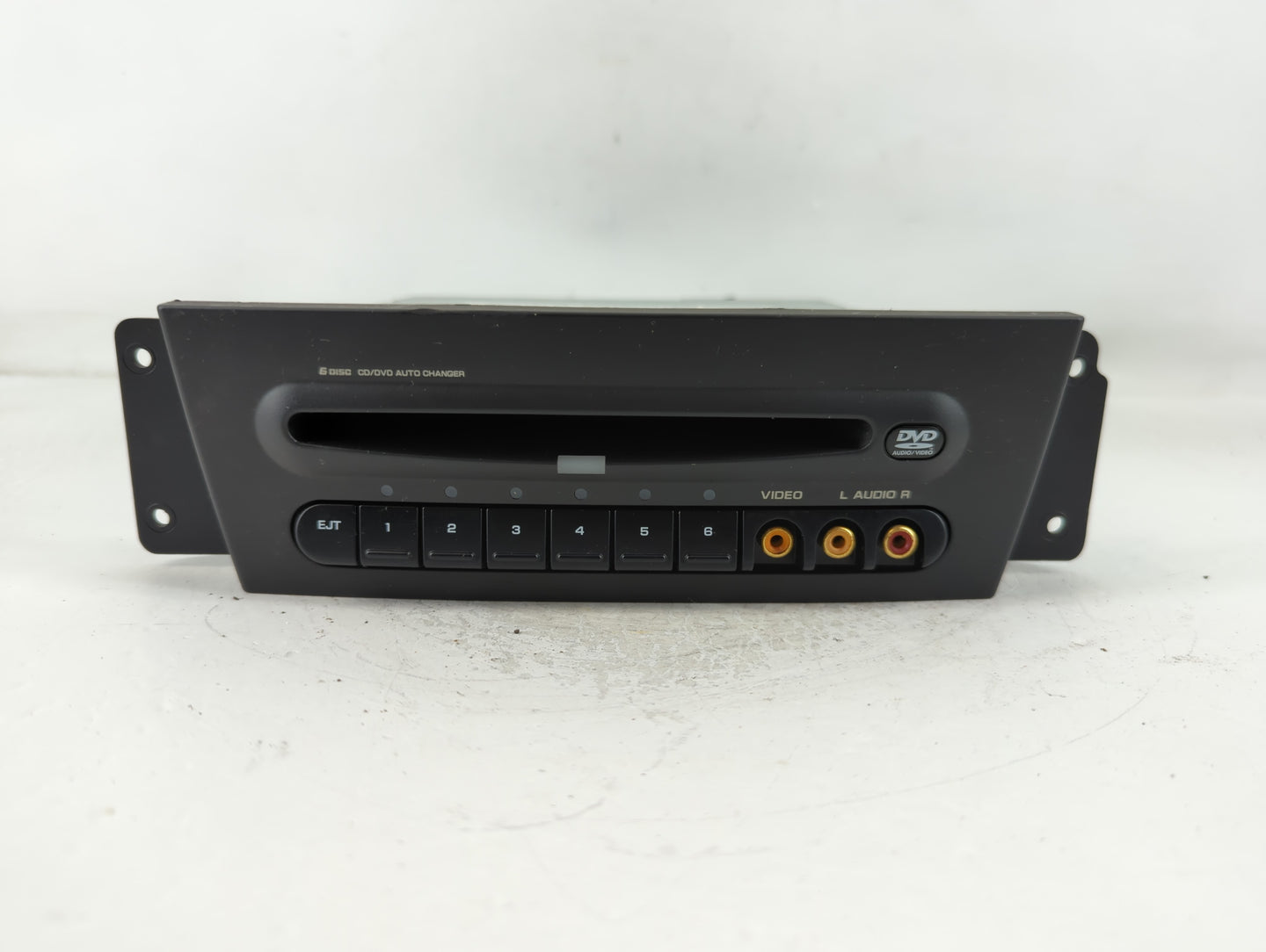 2007-2008 Chrysler Pacifica Radio AM FM Cd Player Receiver Replacement P/N:P05094031AF Fits Fits 2007 2008 OEM Used Auto Parts - Oemusedautoparts1.com