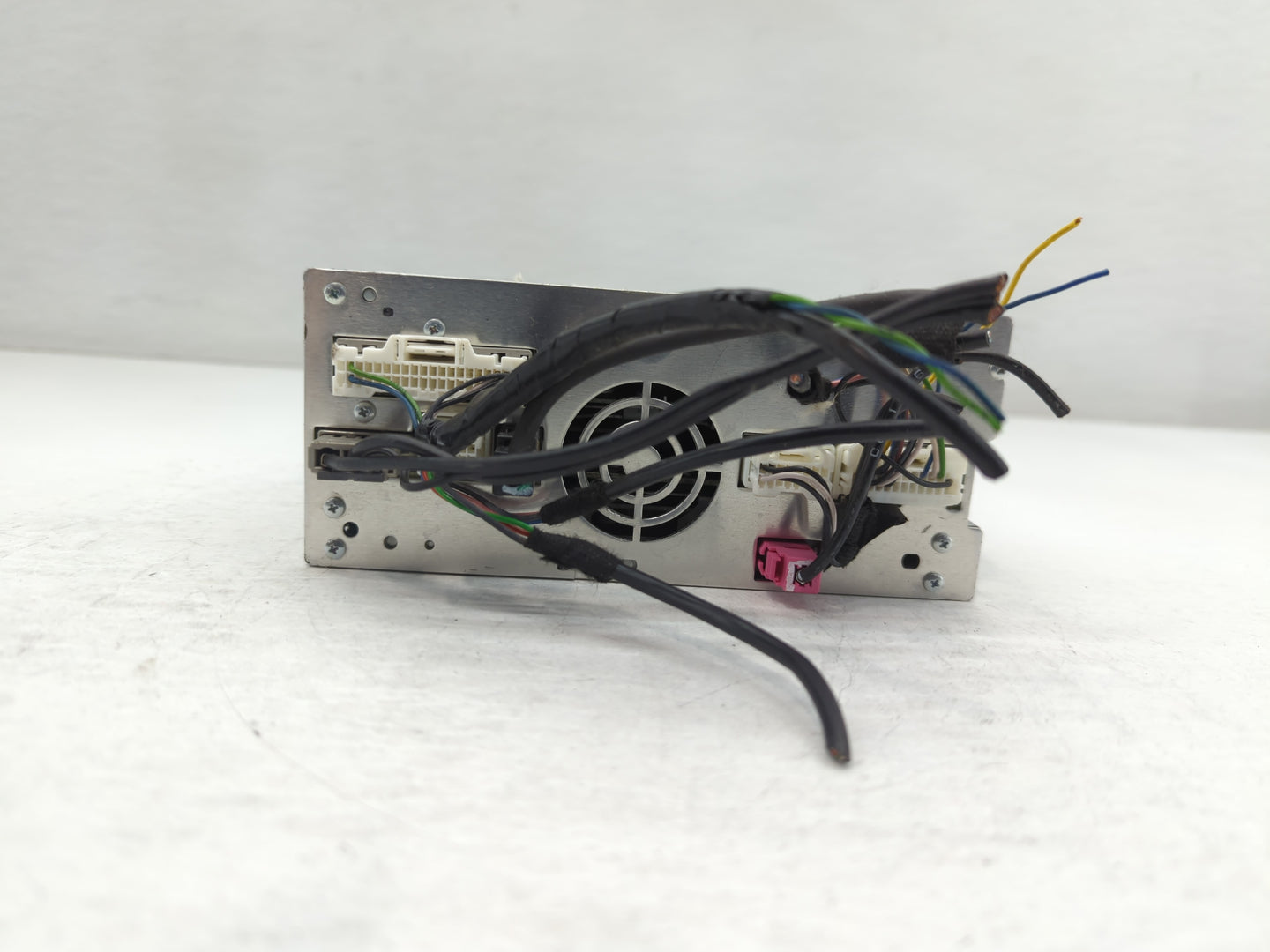 2017-2019 Infiniti Qx30 Radio AM FM Cd Player Receiver Replacement P/N:28330 4HB1C Fits Fits 2015 2016 2017 2018 2019 2020 OEM Used Auto Parts - Oemusedautoparts1.com