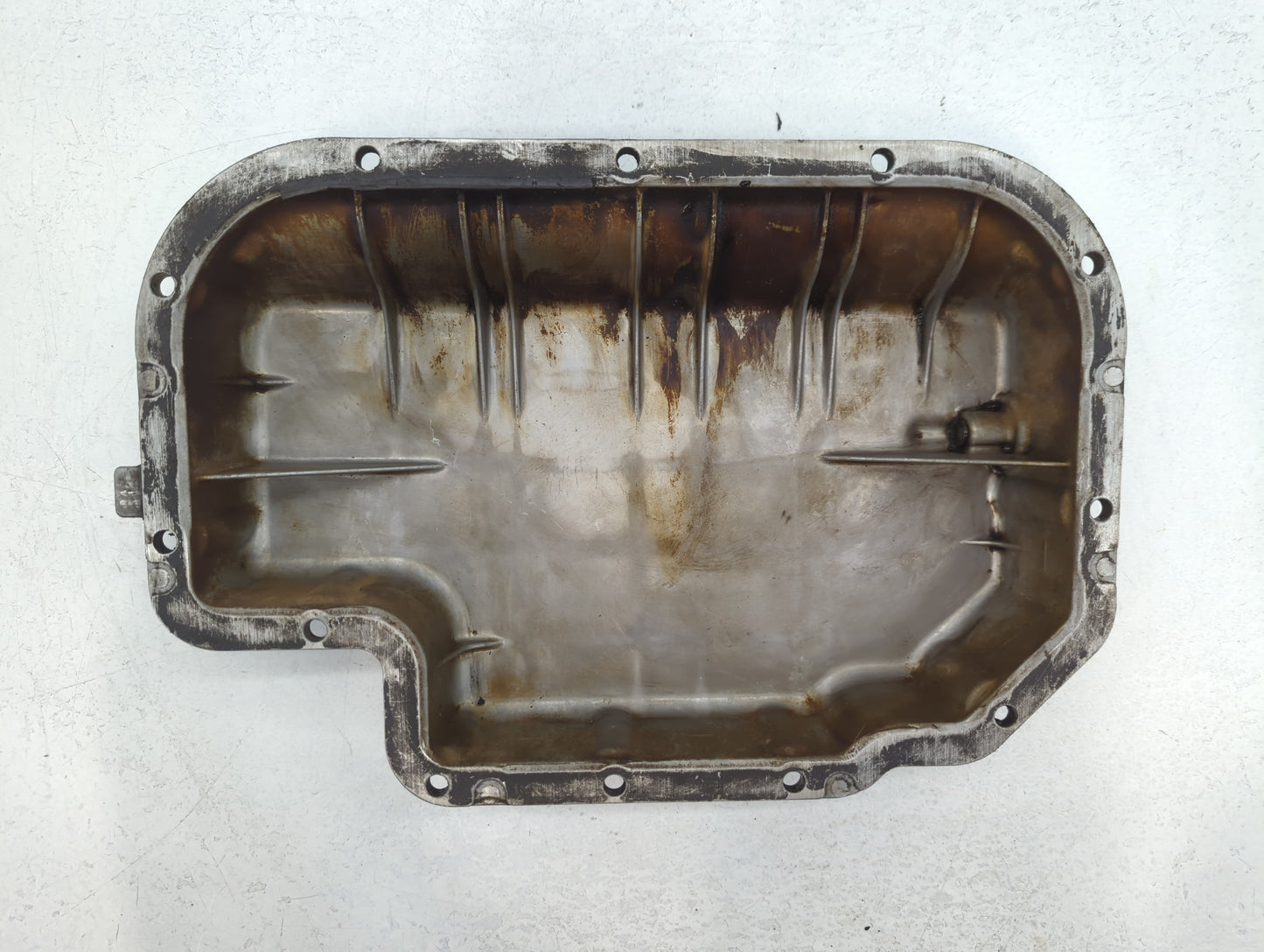 1998-2003 Mercedes-Benz Ml320 Engine Oil Pan Fits Fits 1998 1999 2000 2001 2002 2003 2004 2005 2006 2007 2008 OEM Used Auto Parts - Oemusedautoparts1.com