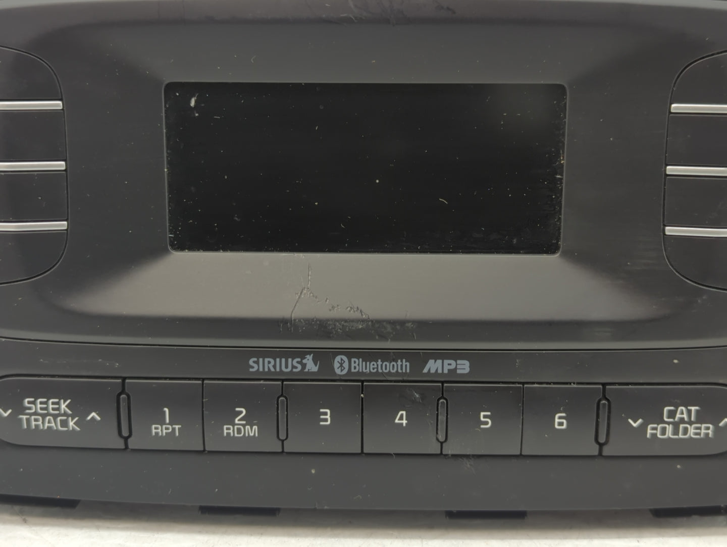 2014-2016 Kia Soul Radio AM FM Cd Player Receiver Replacement P/N:96170-B2090CA Fits Fits 2014 2015 2016 OEM Used Auto Parts - Oemusedautoparts1.com