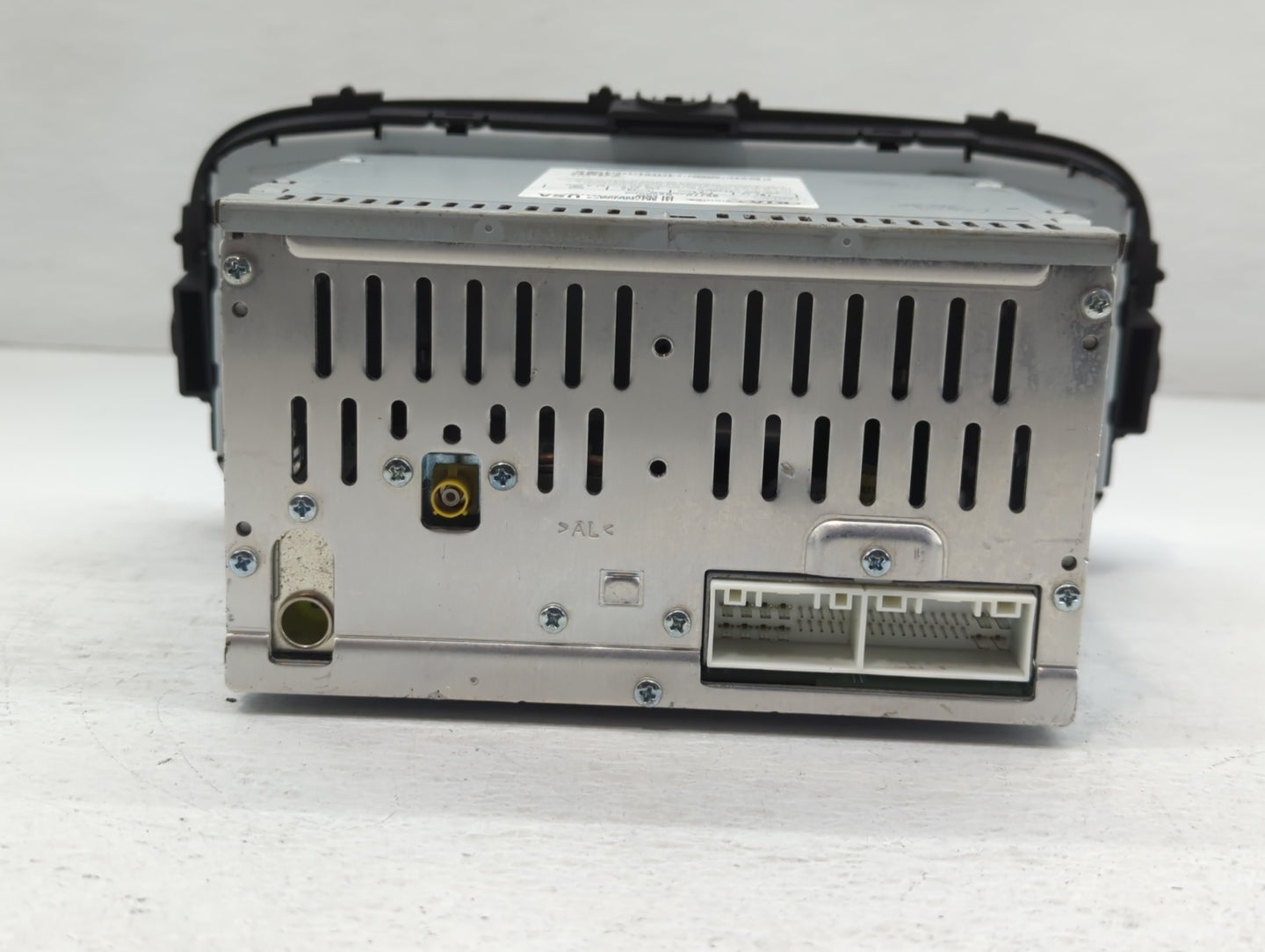 2014-2016 Kia Soul Radio AM FM Cd Player Receiver Replacement P/N:96170-B2090CA Fits Fits 2014 2015 2016 OEM Used Auto Parts - Oemusedautoparts1.com