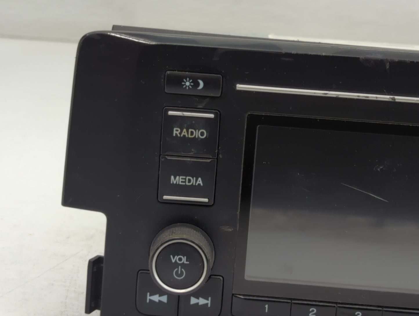 2020 Honda Civic Radio AM FM Cd Player Receiver Replacement P/N:39100-TGG-A711-M1 Fits OEM Used Auto Parts - Oemusedautoparts1.com