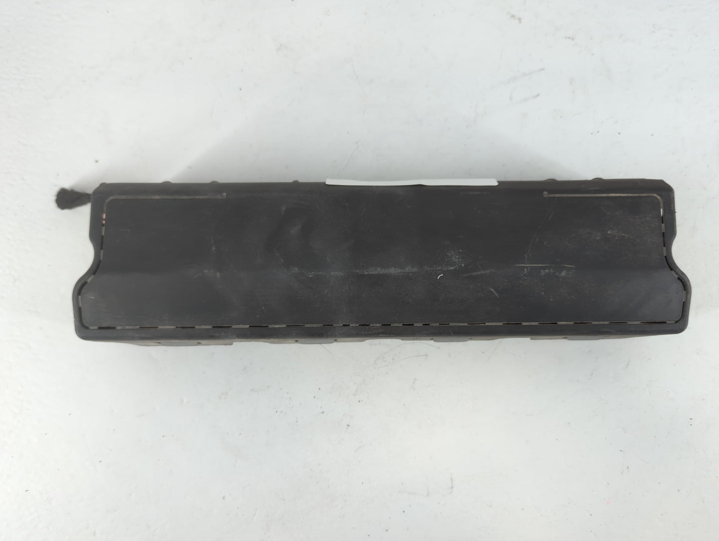 2016-2021 Chevrolet Malibu Air Bag Passenger Right Knee OEM P/N:23420286 Fits Fits 2016 2017 2018 2019 2020 2021 OEM Used Auto Parts - Oemusedautoparts1.com