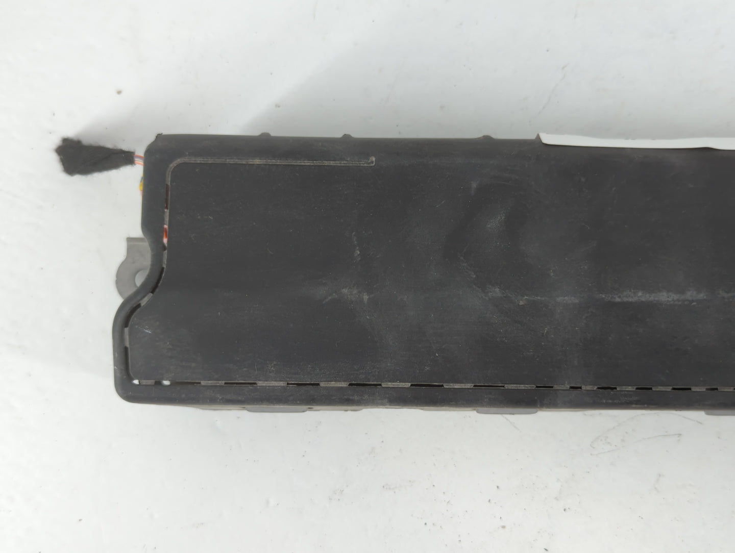 2016-2021 Chevrolet Malibu Air Bag Passenger Right Knee OEM P/N:23420286 Fits Fits 2016 2017 2018 2019 2020 2021 OEM Used Auto Parts - Oemusedautoparts1.com