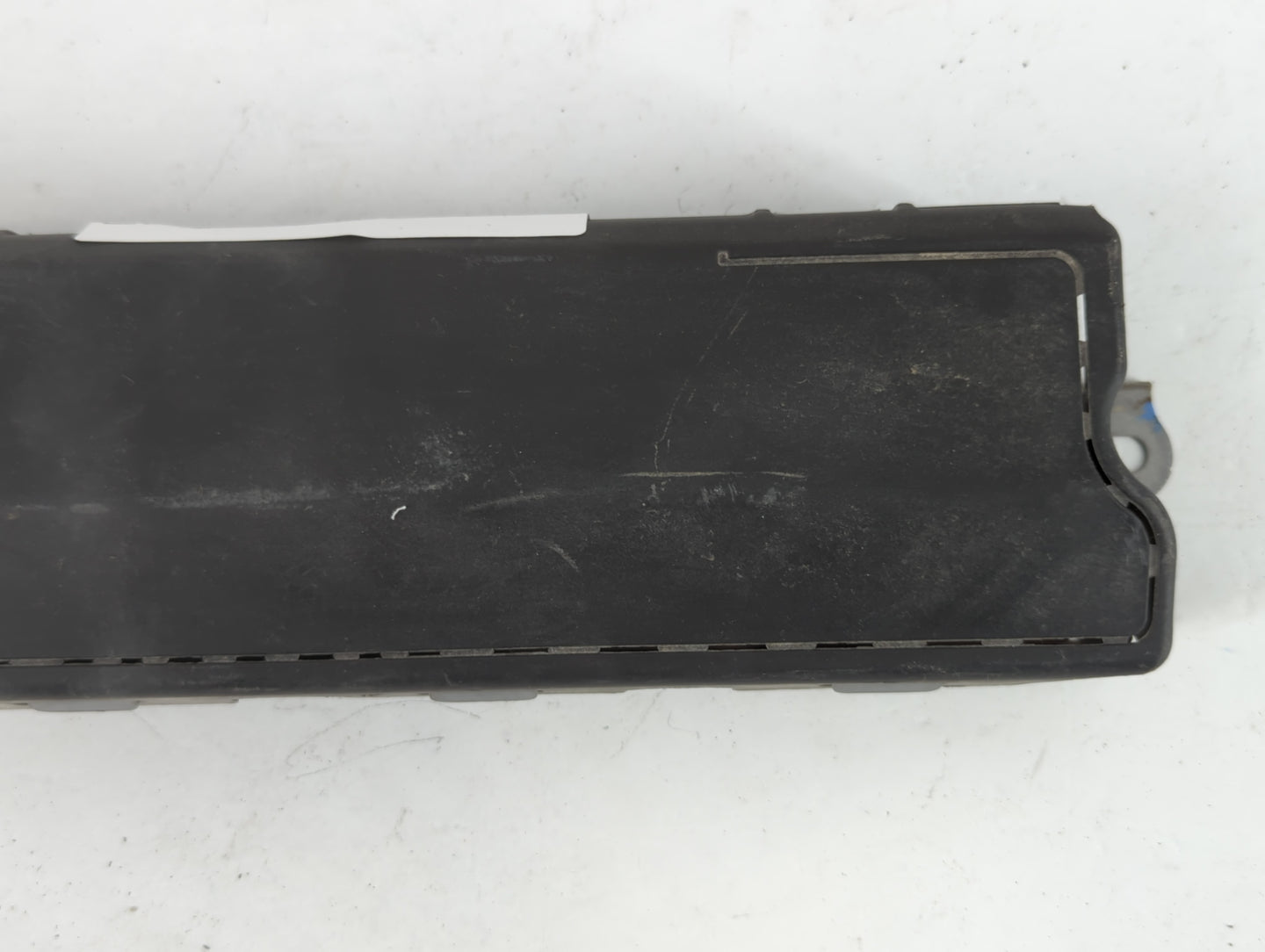 2016-2021 Chevrolet Malibu Air Bag Passenger Right Knee OEM P/N:23420286 Fits Fits 2016 2017 2018 2019 2020 2021 OEM Used Auto Parts - Oemusedautoparts1.com