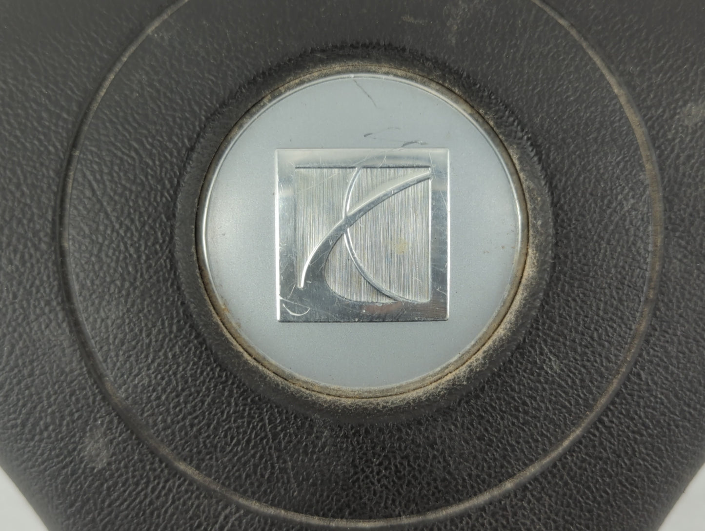 2007-2009 Saturn Aura Air Bag Driver Left Steering Wheel Mounted P/N:AB6680Q2GYAFY0 Fits Fits 2007 2008 2009 OEM Used Auto Parts - Oemusedautoparts1.com