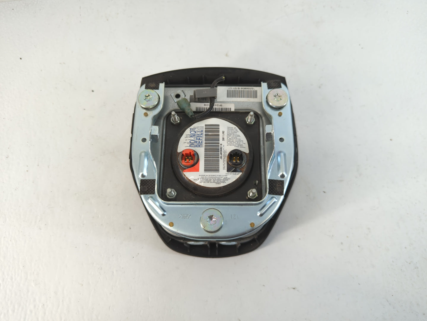 2009-2012 Hyundai Genesis Air Bag Driver Left Steering Wheel Mounted Fits Fits 2009 2010 2011 2012 OEM Used Auto Parts - Oemusedautoparts1.com