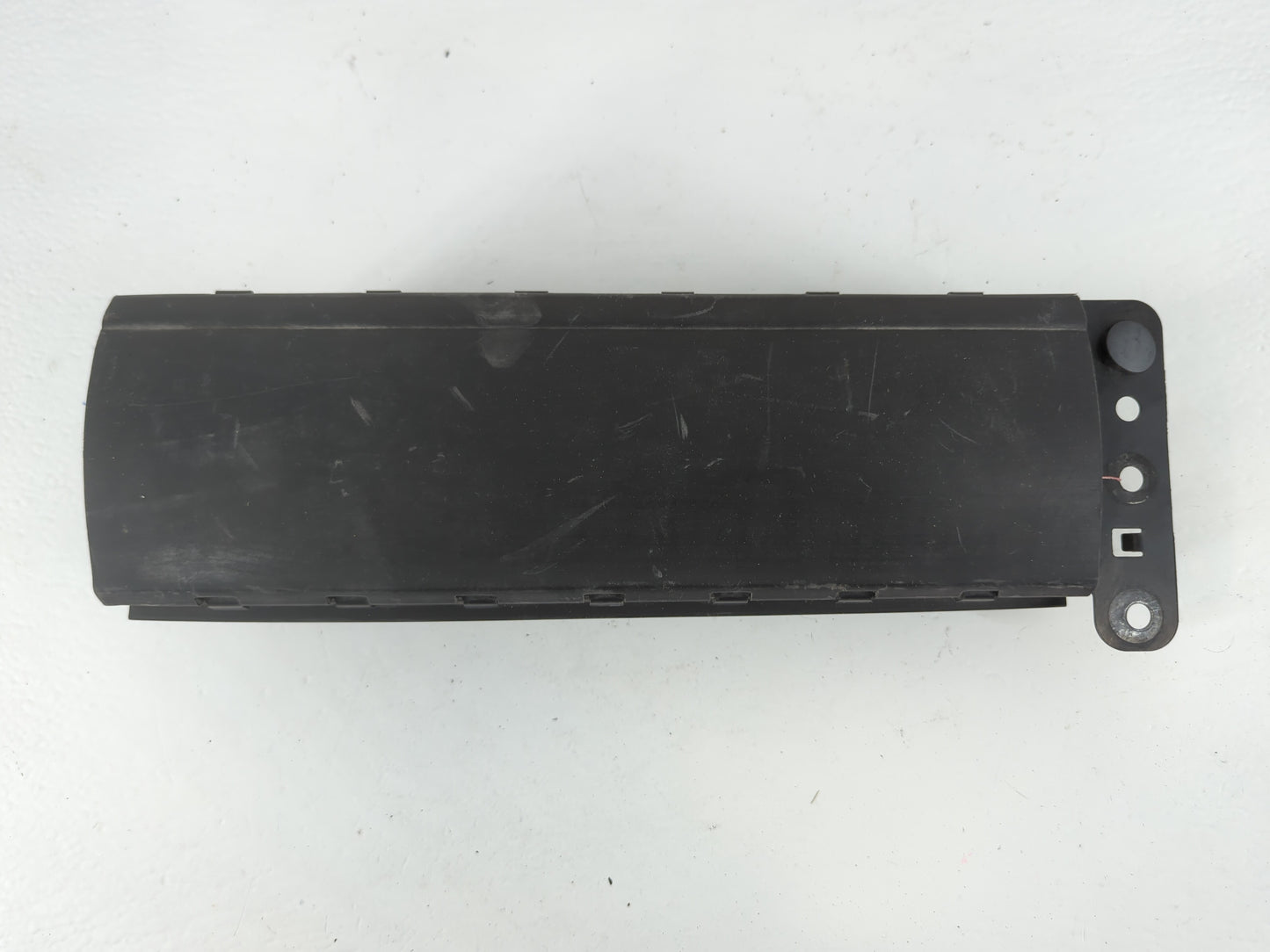 2021 Ford Explorer Air Bag Passenger Right Knee OEM P/N:F9C9E LB5B-S042A00 Fits OEM Used Auto Parts - Oemusedautoparts1.com