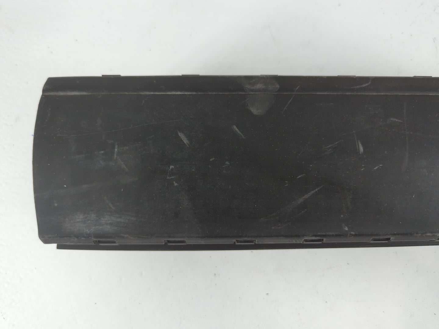 2021 Ford Explorer Air Bag Passenger Right Knee OEM P/N:F9C9E LB5B-S042A00 Fits OEM Used Auto Parts - Oemusedautoparts1.com