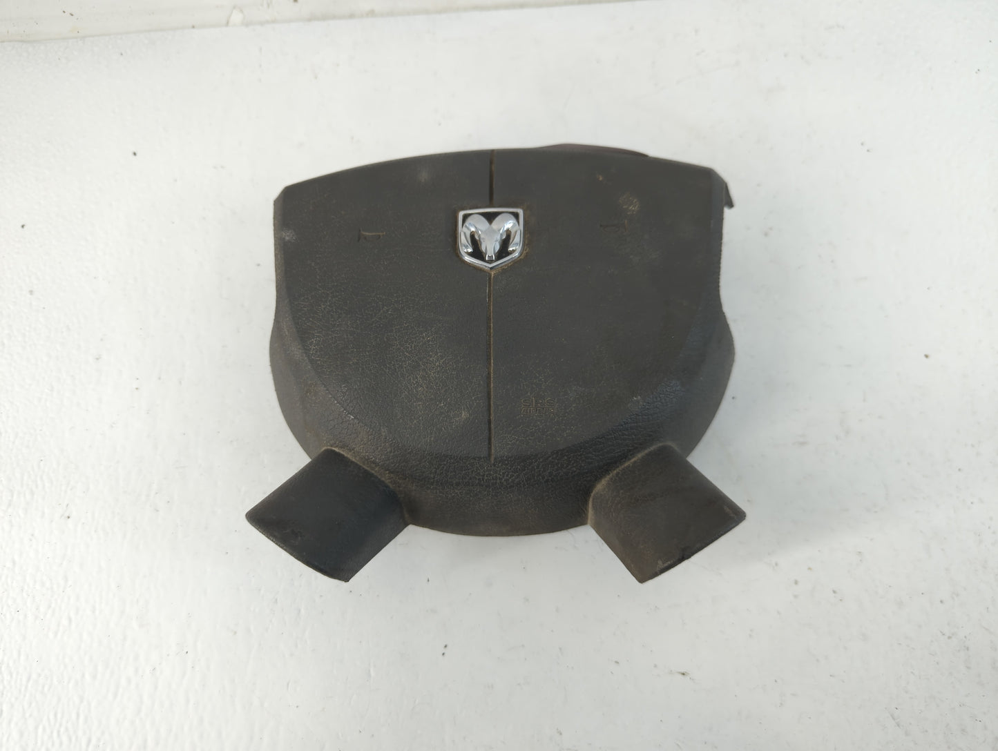 2007-2009 Dodge Durango Air Bag Driver Left Steering Wheel Mounted P/N:PCBXZP811AA Fits Fits 2006 2007 2008 2009 2010 2011 OEM Used Auto Parts - Oemusedautoparts1.com