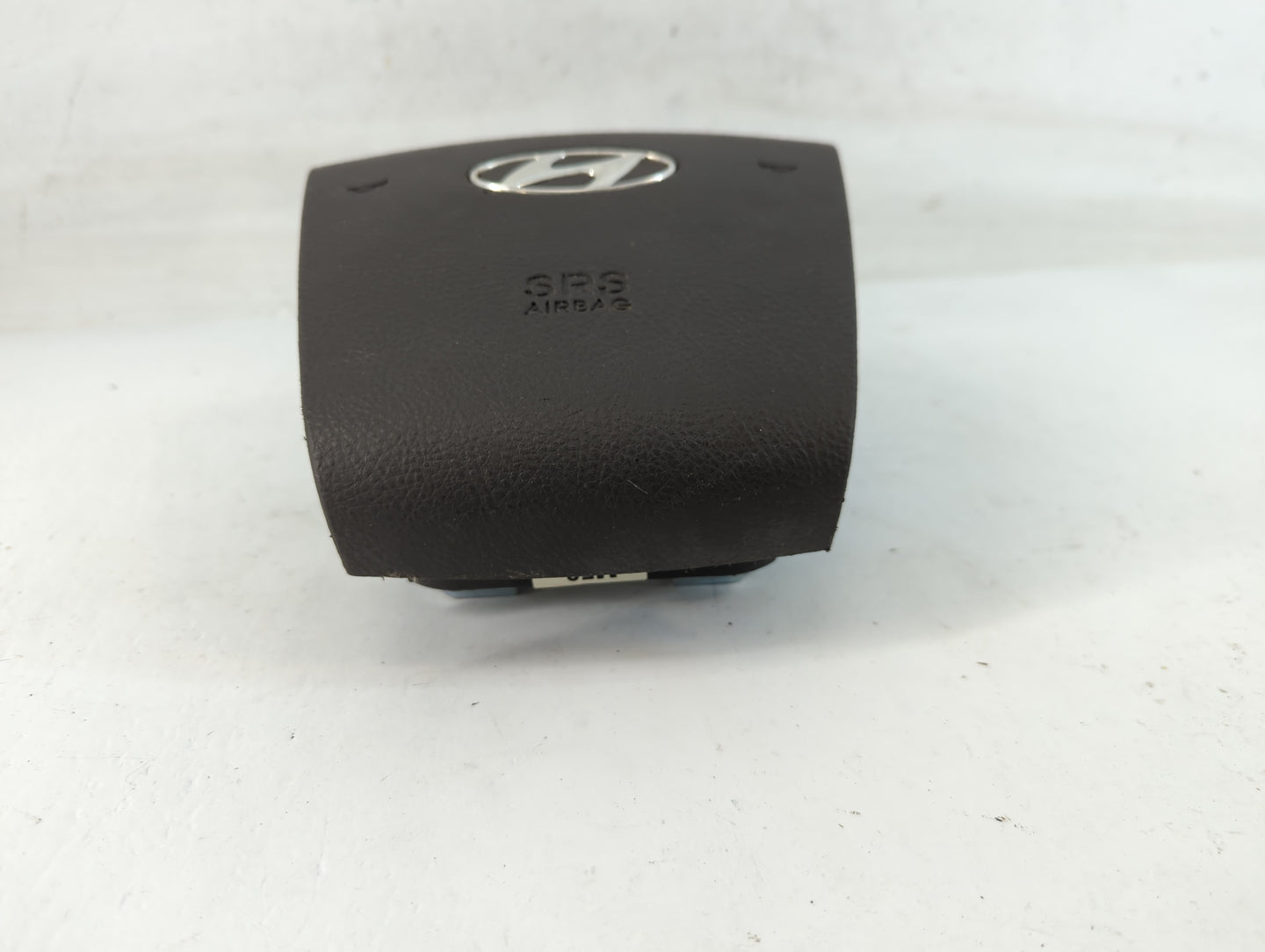 2009-2012 Hyundai Genesis Air Bag Driver Left Steering Wheel Mounted Fits Fits 2009 2010 2011 2012 OEM Used Auto Parts - Oemusedautoparts1.com