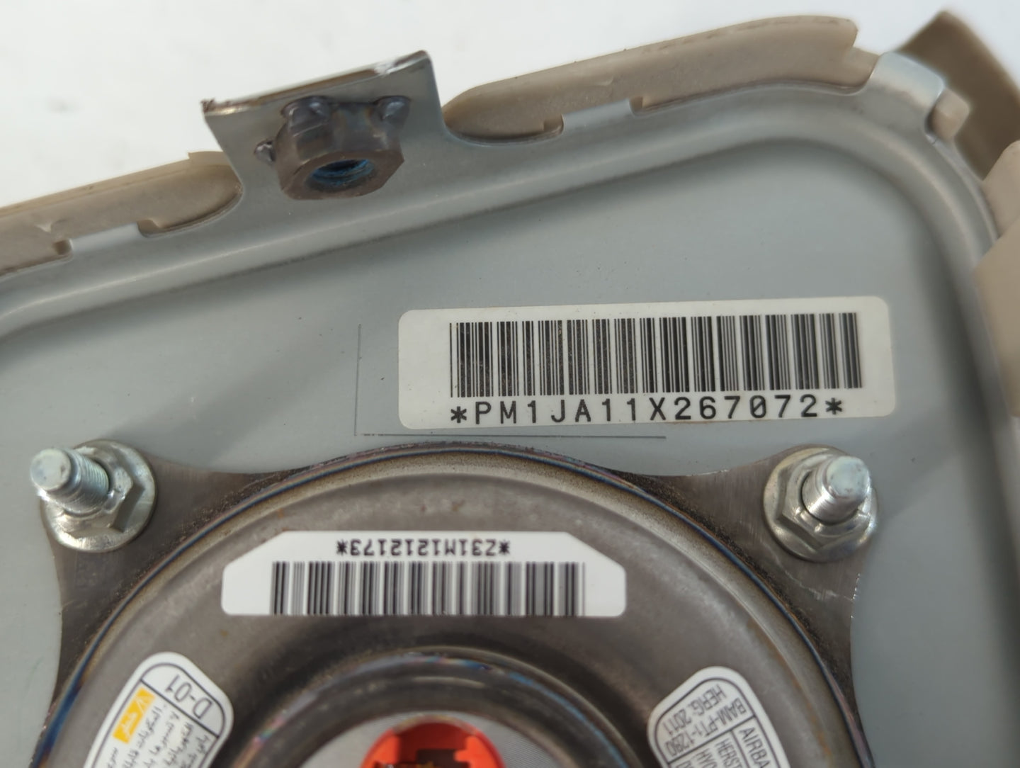 2011-2017 Nissan Quest Air Bag Driver Left Steering Wheel Mounted Fits Fits 2011 2012 2013 2014 2015 2016 2017 OEM Used Auto Parts - Oemusedautoparts1.com