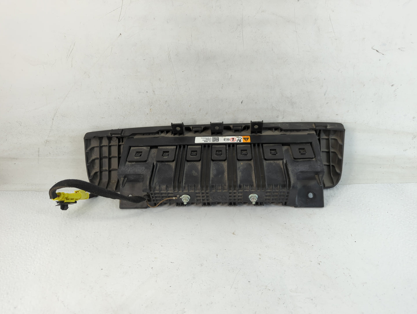 2012-2019 Chevrolet Sonic Air Bag Passenger Right Knee OEM P/N:95934658 Fits Fits 2012 2013 2014 2015 2016 2017 2018 2019 OEM Used Auto Parts - Oemusedautoparts1.com