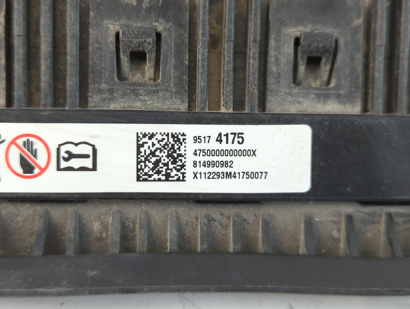 2012-2019 Chevrolet Sonic Air Bag Driver Left Knee OEM P/N:95174175 Fits Fits 2012 2013 2014 2015 2016 2017 2018 2019 OEM Used Auto Parts - Oemusedautoparts1.com
