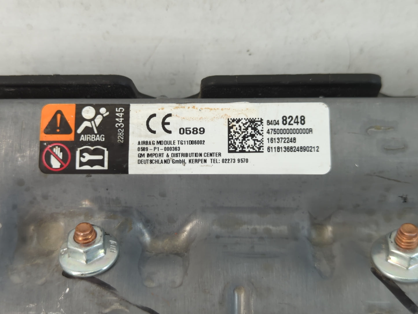 2017-2020 Chevrolet Impala Air Bag Passenger Right Knee OEM P/N:84048248 Fits Fits 2017 2018 2019 2020 OEM Used Auto Parts - Oemusedautoparts1.com