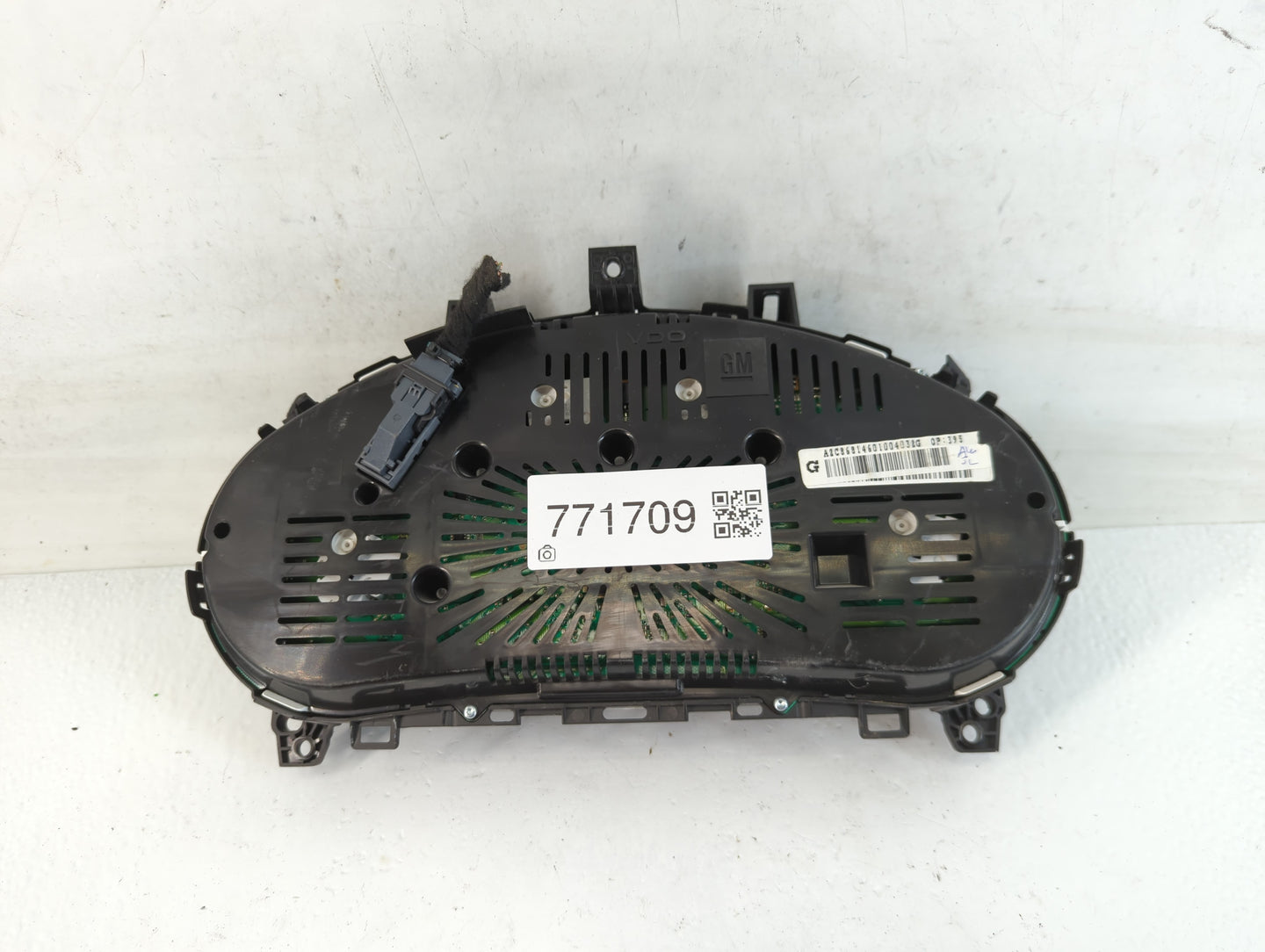 2014 Buick Encore Instrument Cluster Speedometer Gauges P/N:95375161 Fits OEM Used Auto Parts - Oemusedautoparts1.com