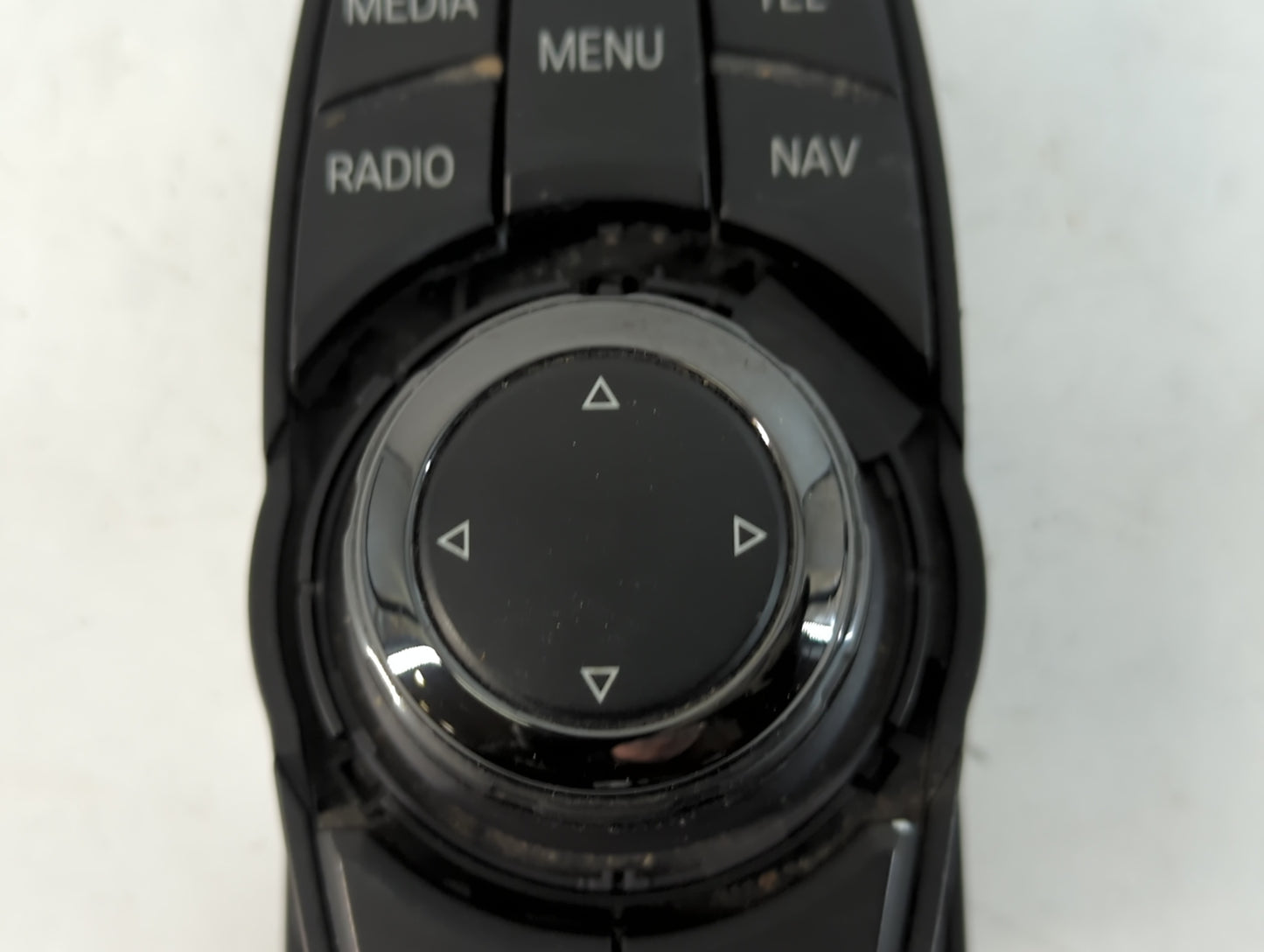 2013-2014 Bmw 550i Radio AM FM Cd Player Receiver Replacement P/N:0007557717 Fits Fits 2013 2014 2015 2016 2017 OEM Used Auto Parts - Oemusedautoparts1.com