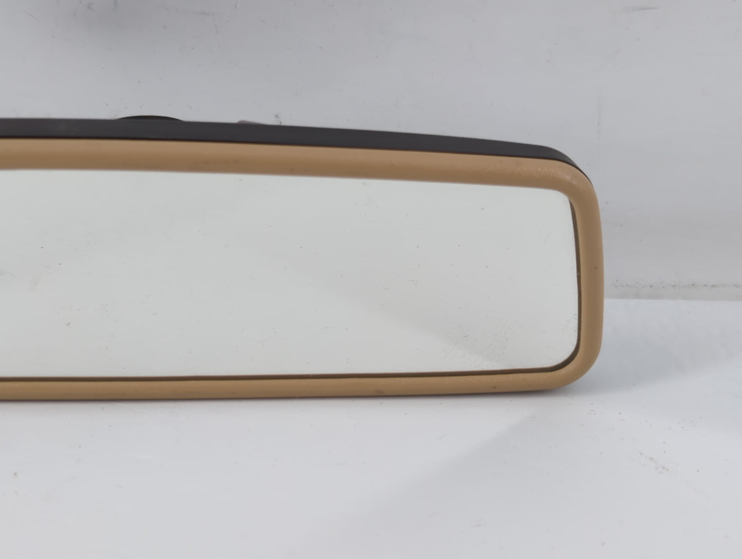 2005-2009 Volkswagen Jetta Interior Rear View Mirror Replacement OEM P/N:E9014026 Fits Fits 2005 2006 2007 2008 2009 OEM Used Auto Parts - Oemusedautoparts1.com