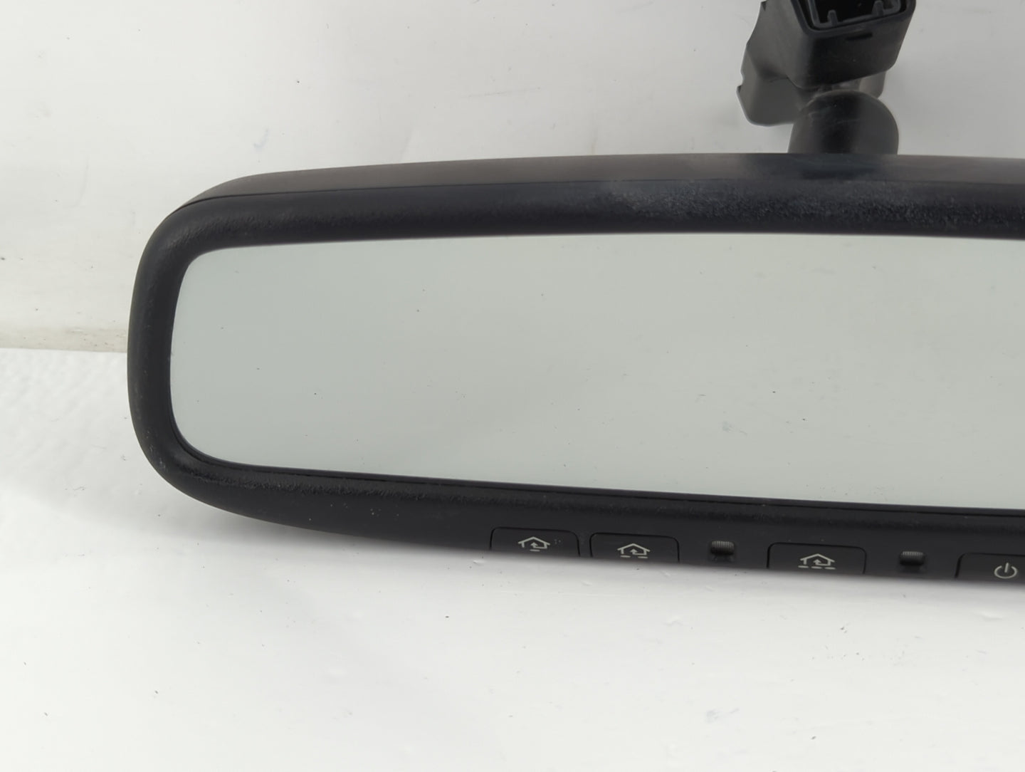 2009-2016 Hyundai Genesis Interior Rear View Mirror Replacement OEM P/N:E11026006 Fits OEM Used Auto Parts - Oemusedautoparts1.com
