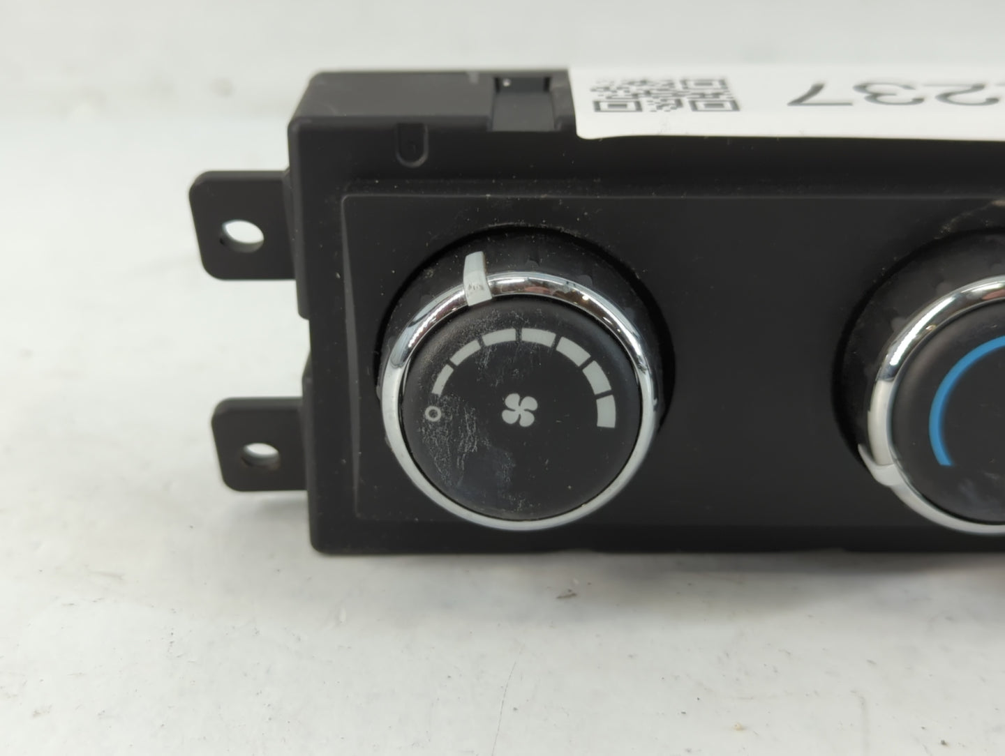 2011 Dodge Caravan Climate Control Module Temperature AC/Heater Replacement P/N:P55111312AC Fits OEM Used Auto Parts - Oemusedautoparts1.com