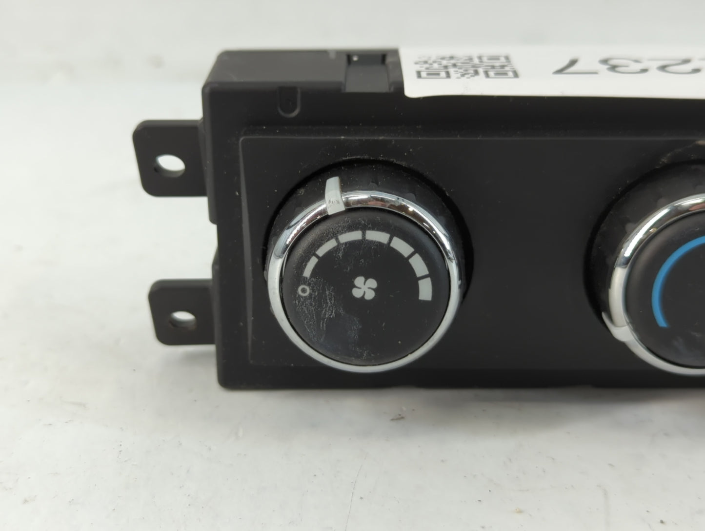 2011 Dodge Caravan Climate Control Module Temperature AC/Heater Replacement P/N:P55111312AC Fits OEM Used Auto Parts - Oemusedautoparts1.com