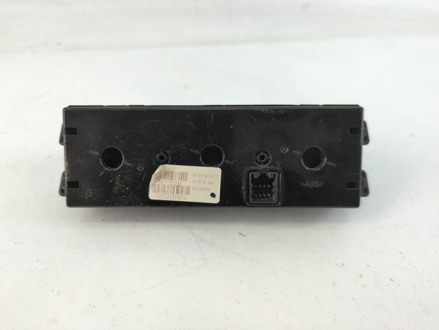 2011 Dodge Caravan Climate Control Module Temperature AC/Heater Replacement P/N:P55111312AC Fits OEM Used Auto Parts - Oemusedautoparts1.com
