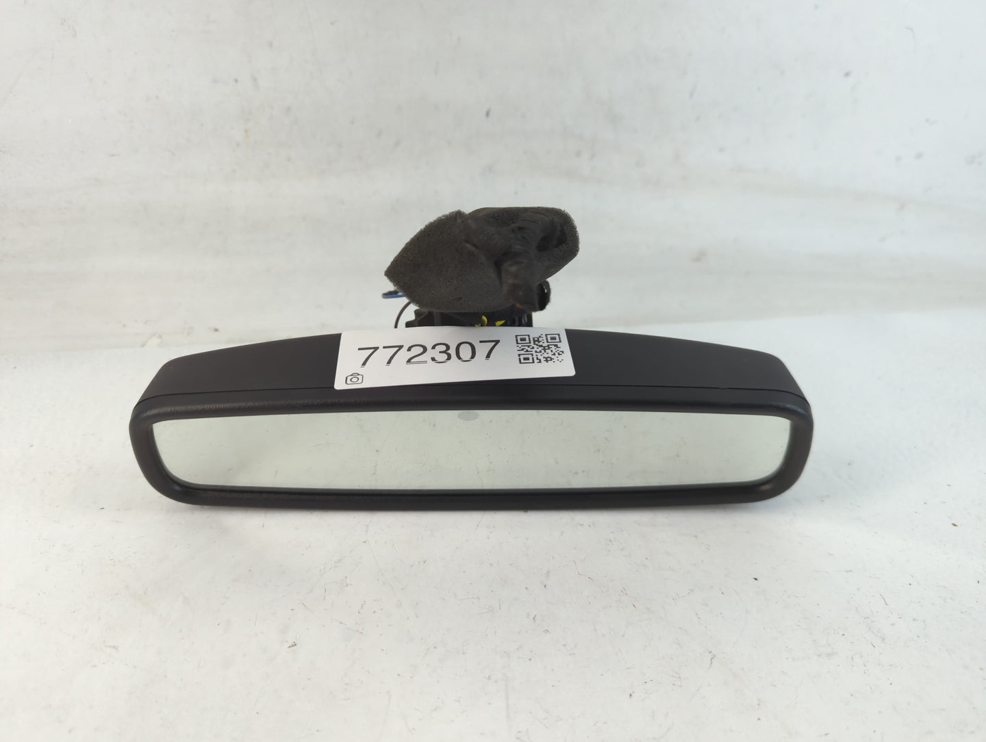 2000-2019 Ford Taurus Interior Rear View Mirror Replacement OEM P/N:071613 905 3985 Fits OEM Used Auto Parts - Oemusedautoparts1.com