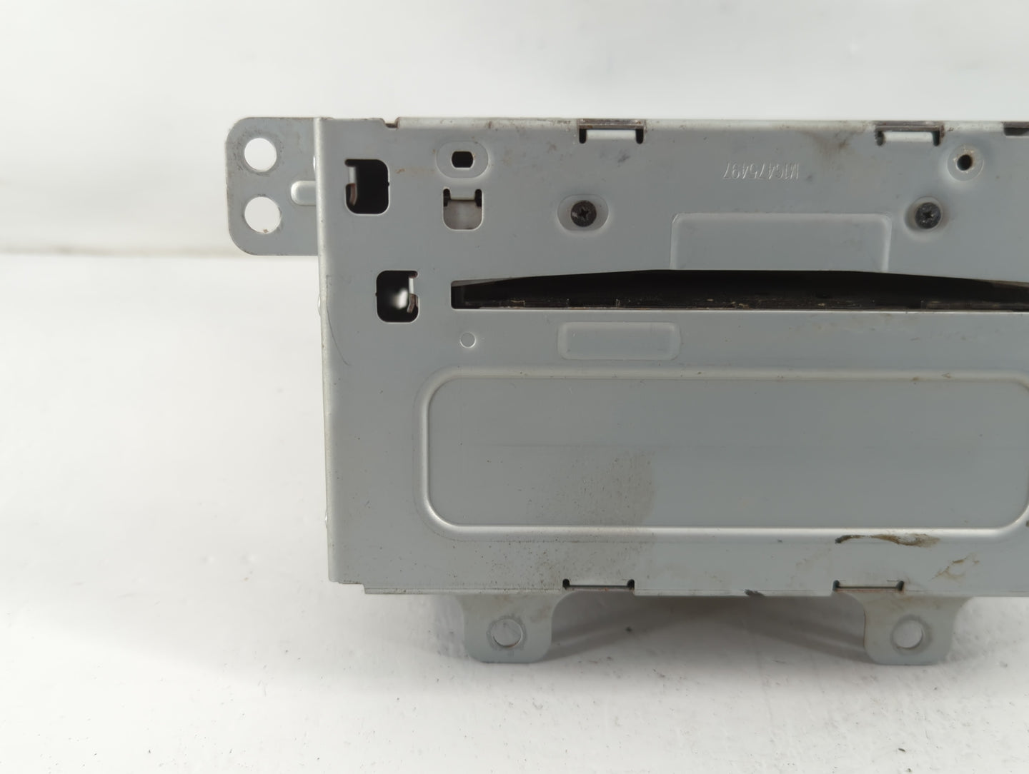 2011-2012 Chevrolet Equinox Radio AM FM Cd Player Receiver Replacement P/N:20983516 Fits Fits 2010 2011 2012 OEM Used Auto Parts - Oemusedautoparts1.com